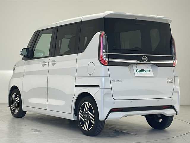 日産 ルークス HWS X プロパイロットED 沖縄県 2023(令5)年 3.4万km ホワイトパール 県外仕入れ/禁煙車/純正ナビ（MJ122D-W）/(フルセグTV　CD　Bluetooth接続)/両側パワースライドドア/アラウンドビューモニター/ＥＴＣ/プロパイロット/クルーズコントロール/デジタルインナーミラー/電動パーキングブレーキ/ステアリングスイッチ/LEDヘッドライト/オートライト/電動格納ウィンカーミラー/コーナーセンサー/純正14インチアルミホイール/プッシュスタート/スマートキー/純正フロアマット/サンシェード