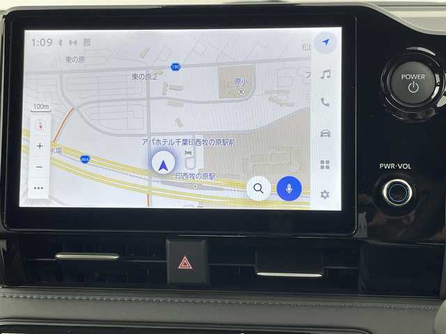 トヨタ ヴォクシー ハイブリッド S－Z 千葉県 2025(令7)年 0.2万km アティチュードブラックマイカ 10.5型純正ディスプレイオーディオ/（コネクティットナビ対応）/フルセグTV　Bluetooth　CD　AM/FM/13，2型有機ELフリップダウンモニター/バックカメラ/ビルトインETC2.0/LEDヘッドライト/オートライト/オートハイビーム/シートヒーター/衝突軽減ブレーキ/レーンキープアシスト/コーナーセンサー/パーキングサポートブレーキ/レーダークルーズコントロール/ブラインドスポットモニター/クリアランスソナー/電子パーキング/ブレーキホールド/オートリトラミラー/ステアリングスイッチ/後席USB入力端子/リアサンバイザー/純正アルミホイール/純正フロアマット
