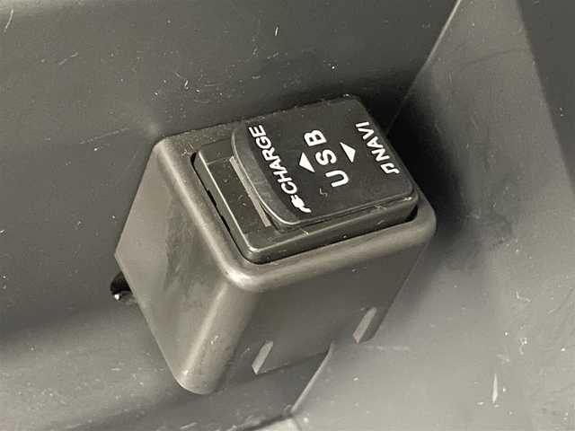 ダイハツ タント カスタム RS トップED SA Ⅲ 大阪府 2018(平30)年 2.1万km パールホワイトⅢ 純正ナビ(フルセグ/DVD再生/Bluetooth) バックカメラ 両側パワースライドドア ハーフレザー シートヒーター 衝突軽減 オートハイビーム アイドリングストップ スマートキー