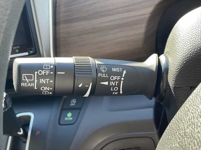 ホンダ フリード＋ G ホンダセンシング 新潟県 2021(令3)年 2.8万km プレミアムクリスタルレッドM ワンオーナー/４WD/社外ナビ/〈BT／AM／FM／DVD〉/バックカメラ/フルセグTV/シートヒーター〈運転席＋助手席〉/エアシート〈運転席＋助手席〉/両側パワースライドドア/ステアリングスイッチ/クルーズコントロール/ビルトインETC/ドライブレコーダー前後/LEDヘッドライト/オートライト/スマートキー/保証書/取り扱い説明書