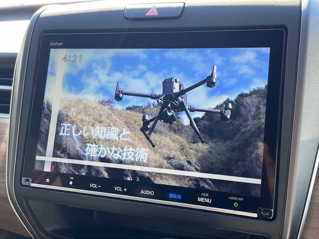 ホンダ フリード＋ G ホンダセンシング 新潟県 2021(令3)年 2.8万km プレミアムクリスタルレッドM ワンオーナー/４WD/社外ナビ/〈BT／AM／FM／DVD〉/バックカメラ/フルセグTV/シートヒーター〈運転席＋助手席〉/エアシート〈運転席＋助手席〉/両側パワースライドドア/ステアリングスイッチ/クルーズコントロール/ビルトインETC/ドライブレコーダー前後/LEDヘッドライト/オートライト/スマートキー/保証書/取り扱い説明書