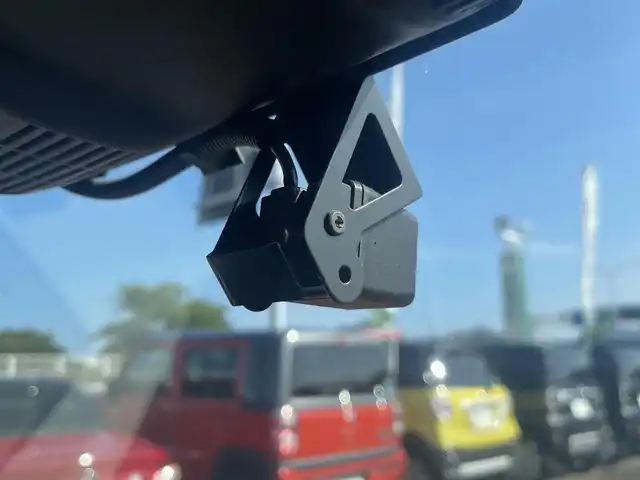 スズキ スペーシア ギア HYBRID XZ 宮崎県 2021(令3)年 4万km 黄 社外ナビゲーション/　AM FM CD DVD BT/ナビ連動ドライブレコーダー/衝突軽減ブレーキ/両側パワースライドドア/シートヒーター/LEDヘッドライト/ルーフレール/クルーズコントロール/レーンキープアシスト/スマートキー/プッシュスタート/ドアバイザー/ウィンカーミラー/電動格納ミラー