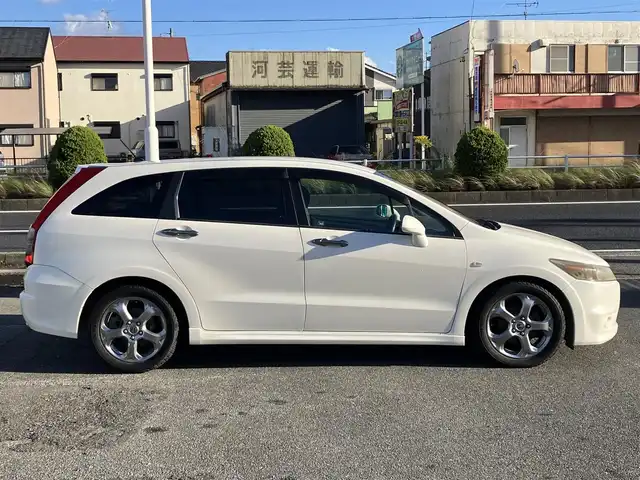 ホンダ ストリーム RSZ 三重県 2006(平18)年 18.6万km プレミアムホワイトパール ♪純正インターナビ/　・DVD再生・CD録音/♪バックカメラ/♪パドルシフト/♪キーレス/♪HIDヘッドライト/♪フォグライト /♪オートライト/♪革巻きステアリング/♪ステアリングスイッチ/♪パドルシフト/♪ETC/♪電動格納ミラー/♪フロアマット/♪スペアタイヤ/♪プライバシーガラス