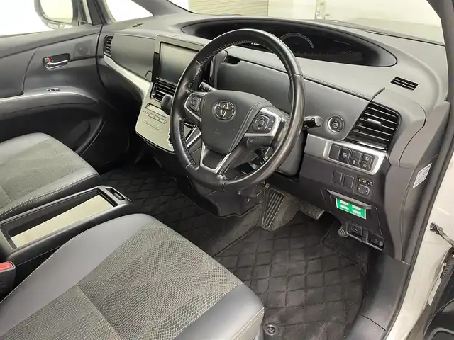 トヨタ エスティマ アエラス プレミアム 兵庫県 2017(平29)年 8.9万km ホワイトパールクリスタルシャイン ・純正9インチナビ/・CD/DVD/SD/BT/フルセグTV/・前後ドライブレコーダー/・ビルドインETC/・両側パワースライドドア /・バックカメラ/・衝突軽減ブレーキ/・レーンキープアシスト/・オートライト/・オートハイビーム/・LEDヘッドライト/・クルーズコントロール/・純正18インチアルミホイール/・純正フロアマット/・純正ドアバイザー/・スマートキー/・プッシュスタート