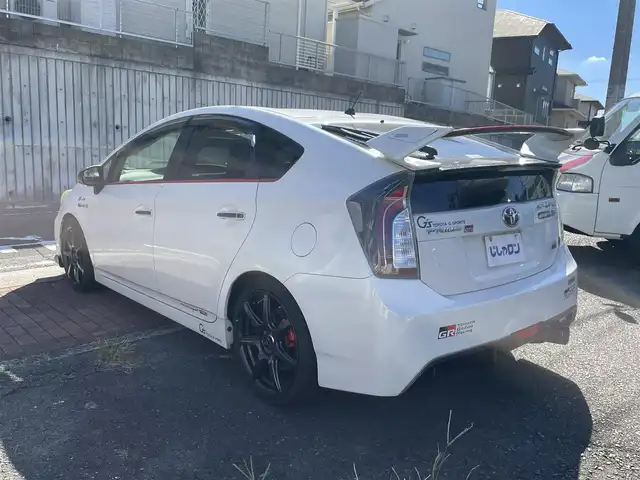 トヨタ プリウス S ツーリングセレ G’s 福岡県 2012(平24)年 11.1万km ホワイトパールクリスタルシャイン (株)IDOMが運営する【じしゃロン八幡西店】の自社ローン対象車両になります。こちらは現金ご利用時の価格です。自社ローンご希望の方は別途その旨お申付け下さい。/社外ディスプレイオーディオ/(Bluetooth/CD/USB/フルセグTV)/トムスフロントスポイラー/トミーカイラリアスポイラー/ローダウン/ロッソモデロマフラー/work18インチアルミホイール/社外デジタルインナーミラー/社外前方ドライブレコーダー/ビルトインＥＴＣ/フォグランプ/オートライト/スペアキー一本/スマートキー