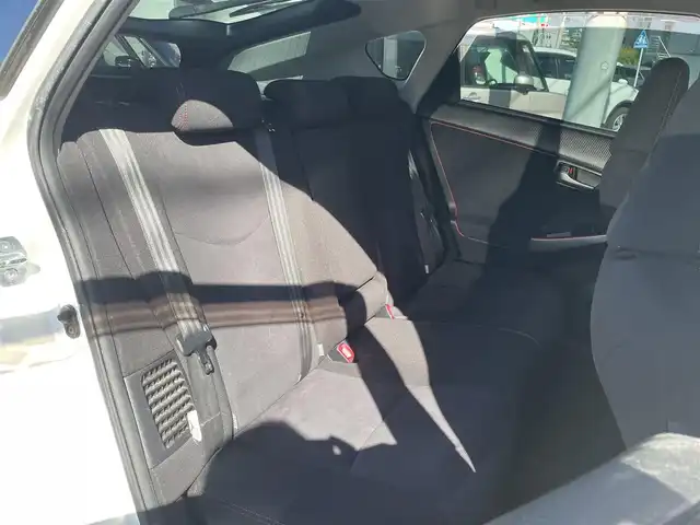 トヨタ プリウス S ツーリングセレ G’s 福岡県 2012(平24)年 11.1万km ホワイトパールクリスタルシャイン (株)IDOMが運営する【じしゃロン八幡西店】の自社ローン対象車両になります。こちらは現金ご利用時の価格です。自社ローンご希望の方は別途その旨お申付け下さい。/社外ディスプレイオーディオ/(Bluetooth/CD/USB/フルセグTV)/トムスフロントスポイラー/トミーカイラリアスポイラー/ローダウン/ロッソモデロマフラー/work18インチアルミホイール/社外デジタルインナーミラー/社外前方ドライブレコーダー/ビルトインＥＴＣ/フォグランプ/オートライト/スペアキー一本/スマートキー