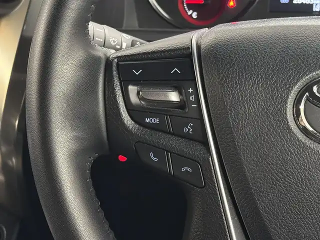 トヨタ アルファード S タイプゴールドⅡ 三重県 2021(令3)年 2.7万km ホワイトパールクリスタルシャイン ガソリン/FF/MTモード付インパネCVT/純正 9インチディスプレイオーディオ（ナビ搭載）/（AM/FM/CD・DVD*/USB/iPod/Bluetooth/TV*/Miracast/AppleCarPlay/AndroidAuto）*…OP/12.1インチ 後席モニター V12T-R68C（純正）/モデリスタ フロントスポイラー（後期Sグレード用）/バックガイドモニター/両側パワースライドドア/ドライブレコーダー 前後/ETC2.0/Toyota Safety Sense/●プリクラッシュセーフティ/●レーントレーシングアシスト/●レーダークルコン/●ロードサインアシスト/●アダプティブハイビームシステム/・先行車発進告知機能/・クリアランスソナー/・パーキングサポートブレーキ（前後静止物）/・など/装備/3眼LEDヘッドランプ（専用加飾）/・ハーフレザーシート/・左右＆後席独立オートエアコン/・パワーバックドア/・オットマンシート（2nd）/・AC100Vコンセント（100W）/・ステアリングスイッチ/・電子パーキングブレーキ＆ブレーキホールド/・オートライト/・純正18inAW/・保/取/ナビ取/マルチ取/・スマートキーx2/など