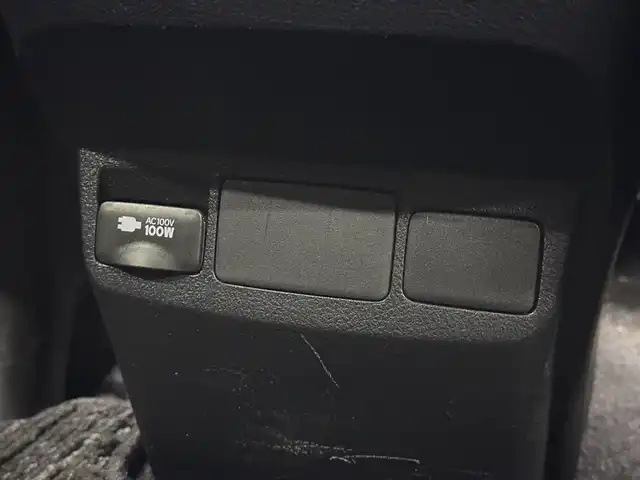 トヨタ アルファード S タイプゴールドⅡ 三重県 2021(令3)年 2.7万km ホワイトパールクリスタルシャイン ガソリン/FF/MTモード付インパネCVT/純正 9インチディスプレイオーディオ（ナビ搭載）/（AM/FM/CD・DVD*/USB/iPod/Bluetooth/TV*/Miracast/AppleCarPlay/AndroidAuto）*…OP/12.1インチ 後席モニター V12T-R68C（純正）/モデリスタ フロントスポイラー（後期Sグレード用）/バックガイドモニター/両側パワースライドドア/ドライブレコーダー 前後/ETC2.0/Toyota Safety Sense/●プリクラッシュセーフティ/●レーントレーシングアシスト/●レーダークルコン/●ロードサインアシスト/●アダプティブハイビームシステム/・先行車発進告知機能/・クリアランスソナー/・パーキングサポートブレーキ（前後静止物）/・など/装備/3眼LEDヘッドランプ（専用加飾）/・ハーフレザーシート/・左右＆後席独立オートエアコン/・パワーバックドア/・オットマンシート（2nd）/・AC100Vコンセント（100W）/・ステアリングスイッチ/・電子パーキングブレーキ＆ブレーキホールド/・オートライト/・純正18inAW/・保/取/ナビ取/マルチ取/・スマートキーx2/など