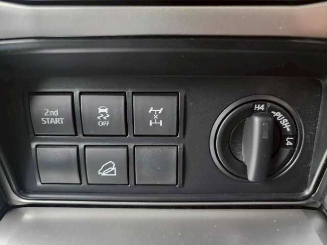 トヨタ ランドクルーザー プラド TX Lパッケージ 岩手県 2019(令1)年 5.3万km アティチュードブラックマイカ 純正エンスタ　/電動格納ミラー　/ディーゼル　/レーダークルーズコントロール　/ＥＴＣ　/前方ドラレコ　/前席シートヒーター・エアコン　/純正ＳＤナビ　/ワンオーナー　/寒冷地仕様　/エクストリームＪホイール