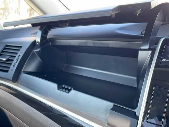 トヨタ エスティマ ハイブリッド アエラス プレミアムエディション 岩手県 2013(平25)年 7.6万km グレイッシュブルーマイカメタリック サンルーフ ナビ バックC 両側電動スライド Bluetooth 電動ハーフレザーシート オットマン AC100Vコンセント クルコン 前後ドラレコ ｎａｎｏｅ ステアスイッチ オートＨＩＤライト フォグ 純正17AW スマートキー