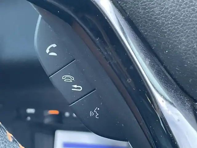 ホンダ ヴェゼル ハイブリッド Z 宮城県 2014(平26)年 12.4万km ミスティックグリーンパール (株)IDOMが運営する【じしゃロン仙台店】の自社ローン専用車両になりますこちらは現金またはオートローンご利用時の価格です。自社ローンご希望の方は別途その旨お申付け下さい/ハーフレザーシート/シートヒーター/メモリナビ/フルセグ/Bluetooth/バックカメラ/ETC/ルーフレール/衝突被害軽減システム/LEDヘッドライト