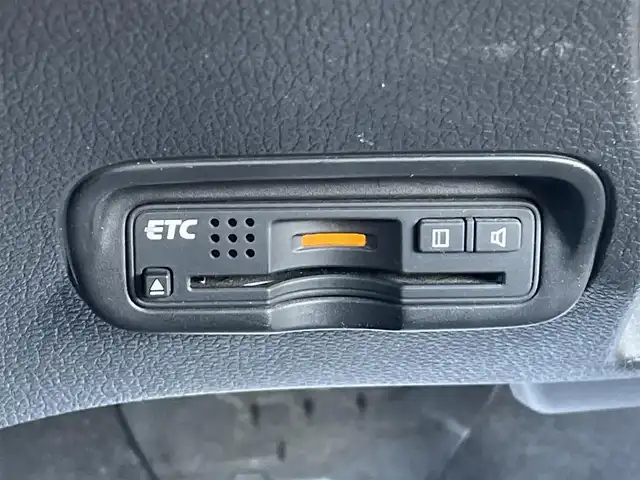 ホンダ ヴェゼル ハイブリッド Z 宮城県 2014(平26)年 12.4万km ミスティックグリーンパール (株)IDOMが運営する【じしゃロン仙台店】の自社ローン専用車両になりますこちらは現金またはオートローンご利用時の価格です。自社ローンご希望の方は別途その旨お申付け下さい/ハーフレザーシート/シートヒーター/メモリナビ/フルセグ/Bluetooth/バックカメラ/ETC/ルーフレール/衝突被害軽減システム/LEDヘッドライト