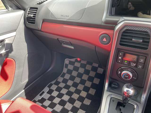 ダイハツ コペン ローブ 愛知県 2021(令3)年 0.2万km ブラックマイカメタリック/マタドールレッドパール シートヒーター/純正アルミホイール/アイドリングストップ/オートエアコン/純正フロアマット/ステアリングスイッチ/スマートキー/プッシュスタート