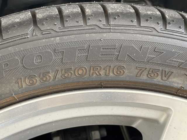 ダイハツ コペン ローブ 愛知県 2021(令3)年 0.2万km ブラックマイカメタリック/マタドールレッドパール シートヒーター/純正アルミホイール/アイドリングストップ/オートエアコン/純正フロアマット/ステアリングスイッチ/スマートキー/プッシュスタート