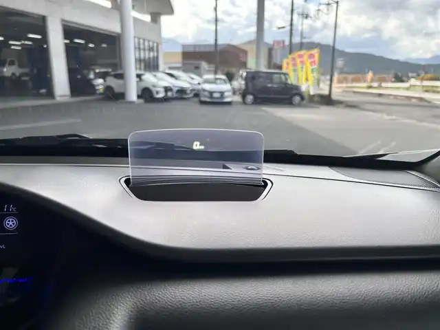 スズキ ワゴンＲ HYBRID FZ 京都府 2017(平29)年 6万km ピュアホワイトP 4WD/スズキセーフティサポート/・デュアルセンサーブレーキサポート/・誤発進抑制機能/・車線逸脱警報機能/・ふらつき警報機能/・先行車発進おしらせ機能/・ハイビームアシスト機能/・ヘッドアップディスプレイ/純正メモリーナビ、地デジ、Bluetooth、USB端子/全方位モニター/前席シートヒーター/ドライブレコーダー/ステアリングスイッチ/ETC/LEDヘッドランプ/記録簿R2、R4、R6/保証書/取扱説明書