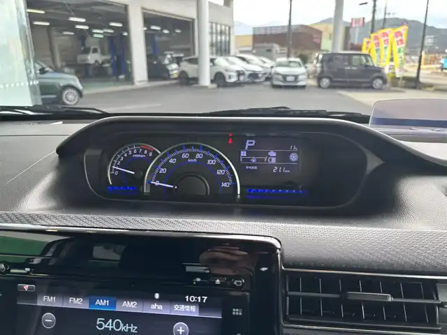 スズキ ワゴンＲ HYBRID FZ 京都府 2017(平29)年 6万km ピュアホワイトP 4WD/スズキセーフティサポート/・デュアルセンサーブレーキサポート/・誤発進抑制機能/・車線逸脱警報機能/・ふらつき警報機能/・先行車発進おしらせ機能/・ハイビームアシスト機能/・ヘッドアップディスプレイ/純正メモリーナビ、地デジ、Bluetooth、USB端子/全方位モニター/前席シートヒーター/ドライブレコーダー/ステアリングスイッチ/ETC/LEDヘッドランプ/記録簿R2、R4、R6/保証書/取扱説明書