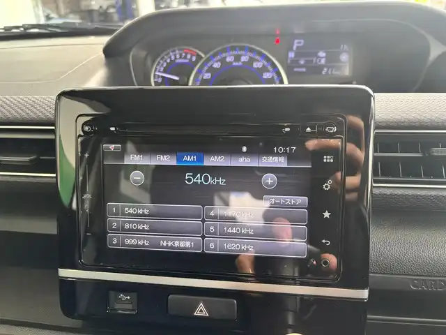 スズキ ワゴンＲ HYBRID FZ 京都府 2017(平29)年 6万km ピュアホワイトP 4WD/スズキセーフティサポート/・デュアルセンサーブレーキサポート/・誤発進抑制機能/・車線逸脱警報機能/・ふらつき警報機能/・先行車発進おしらせ機能/・ハイビームアシスト機能/・ヘッドアップディスプレイ/純正メモリーナビ、地デジ、Bluetooth、USB端子/全方位モニター/前席シートヒーター/ドライブレコーダー/ステアリングスイッチ/ETC/LEDヘッドランプ/記録簿R2、R4、R6/保証書/取扱説明書