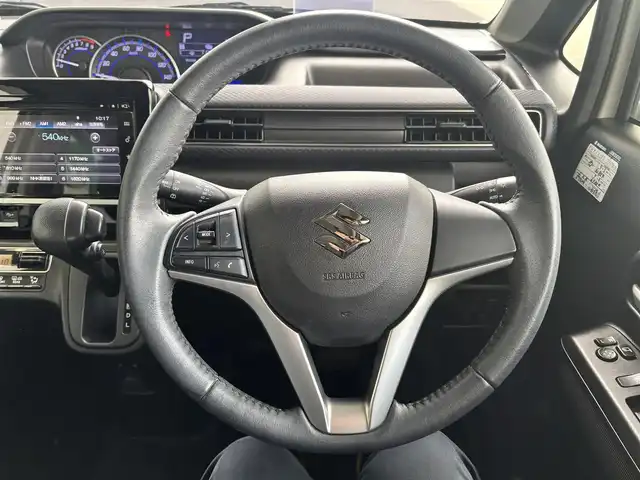 スズキ ワゴンＲ HYBRID FZ 京都府 2017(平29)年 6万km ピュアホワイトP 4WD/スズキセーフティサポート/・デュアルセンサーブレーキサポート/・誤発進抑制機能/・車線逸脱警報機能/・ふらつき警報機能/・先行車発進おしらせ機能/・ハイビームアシスト機能/・ヘッドアップディスプレイ/純正メモリーナビ、地デジ、Bluetooth、USB端子/全方位モニター/前席シートヒーター/ドライブレコーダー/ステアリングスイッチ/ETC/LEDヘッドランプ/記録簿R2、R4、R6/保証書/取扱説明書