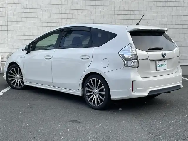 トヨタ プリウス α S Lセレクション 愛知県 2011(平23)年 13.2万km ホワイトパールクリスタルシャイン ・社外メモリーナビ/・ワンセグテレビ/・CD/DVD再生機能/・VENERDi18インチアルミホイール/・純正LEDヘッドライト/・オートライト/・ETC/・スマートキー/・プッシュスタート/・オートエアコン
