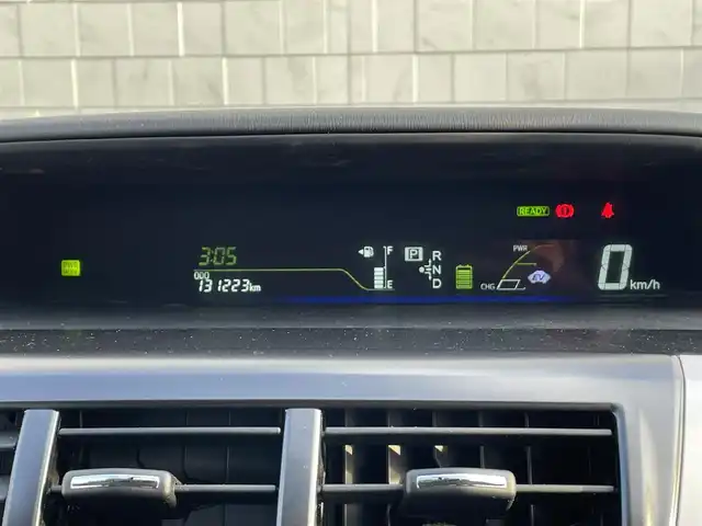 トヨタ プリウス α S Lセレクション 愛知県 2011(平23)年 13.2万km ホワイトパールクリスタルシャイン ・社外メモリーナビ/・ワンセグテレビ/・CD/DVD再生機能/・VENERDi18インチアルミホイール/・純正LEDヘッドライト/・オートライト/・ETC/・スマートキー/・プッシュスタート/・オートエアコン