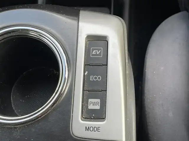 トヨタ プリウス α S Lセレクション 愛知県 2011(平23)年 13.2万km ホワイトパールクリスタルシャイン ・社外メモリーナビ/・ワンセグテレビ/・CD/DVD再生機能/・VENERDi18インチアルミホイール/・純正LEDヘッドライト/・オートライト/・ETC/・スマートキー/・プッシュスタート/・オートエアコン