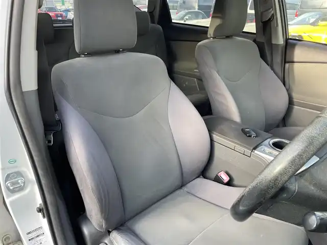 トヨタ プリウス α S Lセレクション 愛知県 2011(平23)年 13.2万km ホワイトパールクリスタルシャイン ・社外メモリーナビ/・ワンセグテレビ/・CD/DVD再生機能/・VENERDi18インチアルミホイール/・純正LEDヘッドライト/・オートライト/・ETC/・スマートキー/・プッシュスタート/・オートエアコン