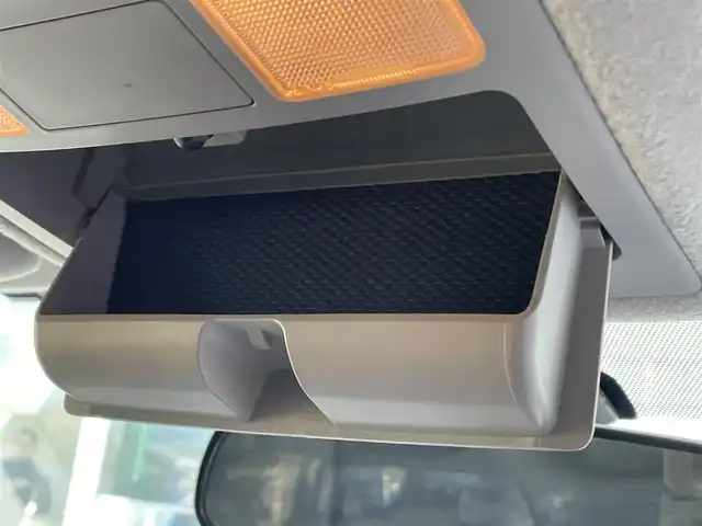 トヨタ プリウス α S Lセレクション 愛知県 2011(平23)年 13.2万km ホワイトパールクリスタルシャイン ・社外メモリーナビ/・ワンセグテレビ/・CD/DVD再生機能/・VENERDi18インチアルミホイール/・純正LEDヘッドライト/・オートライト/・ETC/・スマートキー/・プッシュスタート/・オートエアコン