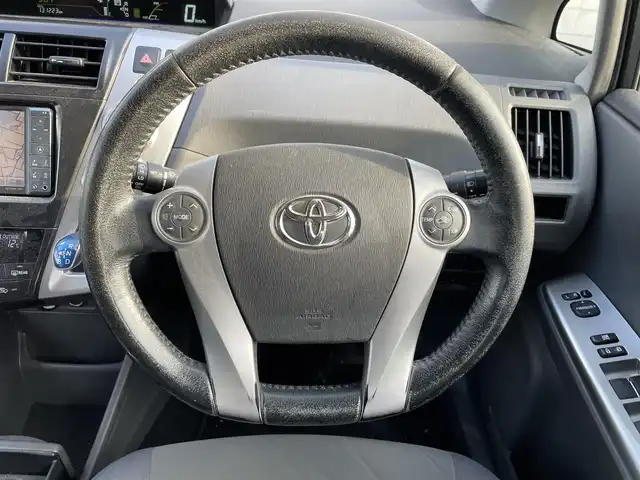 トヨタ プリウス α S Lセレクション 愛知県 2011(平23)年 13.2万km ホワイトパールクリスタルシャイン ・社外メモリーナビ/・ワンセグテレビ/・CD/DVD再生機能/・VENERDi18インチアルミホイール/・純正LEDヘッドライト/・オートライト/・ETC/・スマートキー/・プッシュスタート/・オートエアコン