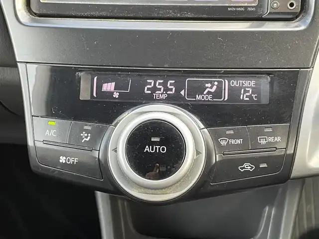 トヨタ プリウス α S Lセレクション 愛知県 2011(平23)年 13.2万km ホワイトパールクリスタルシャイン ・社外メモリーナビ/・ワンセグテレビ/・CD/DVD再生機能/・VENERDi18インチアルミホイール/・純正LEDヘッドライト/・オートライト/・ETC/・スマートキー/・プッシュスタート/・オートエアコン