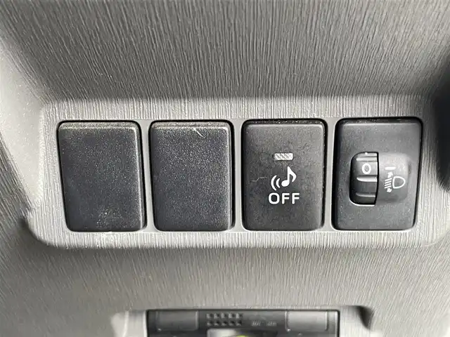 トヨタ プリウス α S Lセレクション 愛知県 2011(平23)年 13.2万km ホワイトパールクリスタルシャイン ・社外メモリーナビ/・ワンセグテレビ/・CD/DVD再生機能/・VENERDi18インチアルミホイール/・純正LEDヘッドライト/・オートライト/・ETC/・スマートキー/・プッシュスタート/・オートエアコン