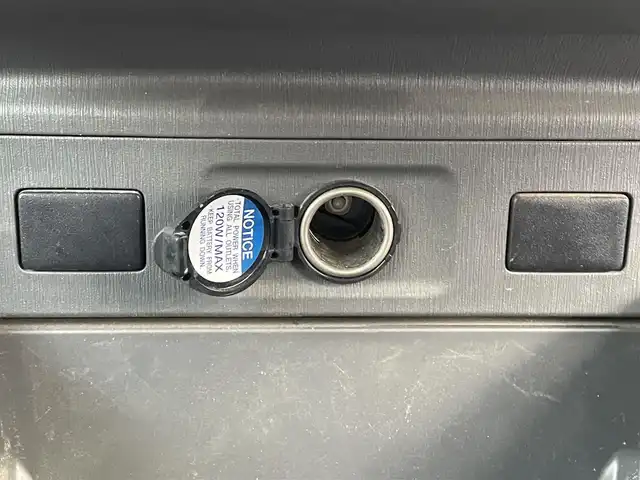 トヨタ プリウス α S Lセレクション 愛知県 2011(平23)年 13.2万km ホワイトパールクリスタルシャイン ・社外メモリーナビ/・ワンセグテレビ/・CD/DVD再生機能/・VENERDi18インチアルミホイール/・純正LEDヘッドライト/・オートライト/・ETC/・スマートキー/・プッシュスタート/・オートエアコン