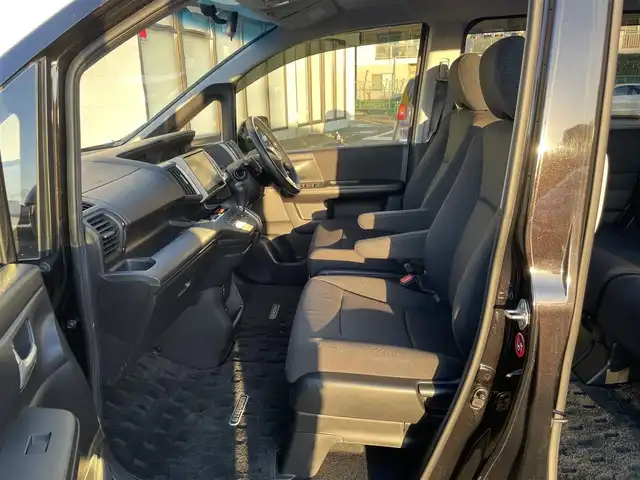 ホンダ ステップワゴン スパーダ Z 東京都 2014(平26)年 9.2万km 黒 (株)IDOMが運営する【じしゃロン国分寺店】の自社ローン対象車両になります。こちらは現金ご利用時の価格です。/自社ローンご希望の方は別途その旨お申付け下さい。/Gathersインターナビ/フルセグテレビ/バックカメラ/クルーズコントロール/両側パワースライドドア/ETC/HID/純正16インチアルミ