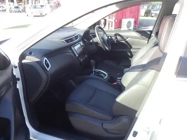 日産 エクストレイル 20X 千葉県 2014(平26)年 5.2万km ブリリアントホワイトパール カブロンシート/前席シートヒーター/純正SDナビ/地デジTV/【DVD/CD再生機能　Bluetooth接続】/バックカメラ/革巻きステアリング/ETC/純正17インチアルミホイル/インテリジェントキー