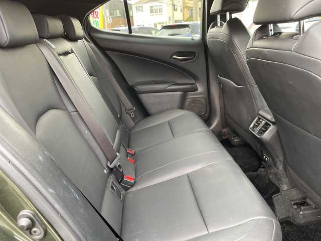 レクサス ＵＸ 250h バージョンC 石川県 2019(令1)年 5.8万km テレーンカーキマイカM 純正メモリーナビ　フルセグＴＶ　パノラマモニター　ＬＥＤヘッドライト　ＥＴＣ　スマートキー　ドラレコ　置くだけ充電　ステアリングヒーター　レザーシート　レクサスセーフティ　レーダークルーズ　ＢＳＭ