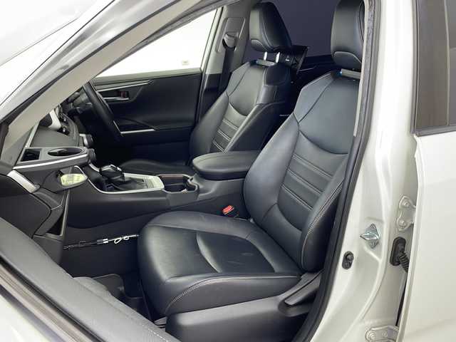 トヨタ ＲＡＶ４ G 兵庫県 2020(令2)年 7.2万km ホワイトパールクリスタルシャイン ・パノラマムーンルーフ/・モデリスタエアロ/・社外9型ナビ＆TV＆BT＆DVD＆SD/・カロッツェリア後席ヘッドレストモニター/・バックカメラ/・トヨタセーフティセンス/・プリクラッシュセーフティ/・ブラインドスポットモニター/・レーダークルーズコントロール/・レーンディパーチャーアラート/・オートマチックハイビーム/・スマートキー/・プッシュスタート/・合皮シート/・前席シートヒーター/・ステアリングヒーター/・パワーシート/・デジタルインナーミラー/・前後ドライブレコーダー/・フロアマット/・パワーバックドア/・クリアランスソナー/・ビルトインETC/・純正18インチアルミホイール