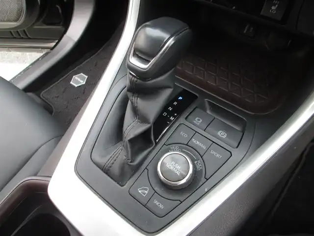 トヨタ ＲＡＶ４ G Zパッケージ 千葉県 2021(令3)年 3.7万km アティチュードブラックマイカ モデリスタエアロ＆OPオーバーフェンダー/アルパイン９型ナビ、フルセグTV/バックカメラ/デジタルインナーミラー/サンルーフ/黒レザーシート/シートヒーター/パワーシート/LEDヘッドライト&LEDフォグ/純正19インチアルミホイール/車高調（純正足回り車載）/プリクラッシュセーフティ/LTA/BSM/パワーバックドア/革巻きステアリング/ステアリングヒーター/ナビ連動ドライブレコーダー(前後)/ビルトインETC/保証書/取扱説明書/スペアキー