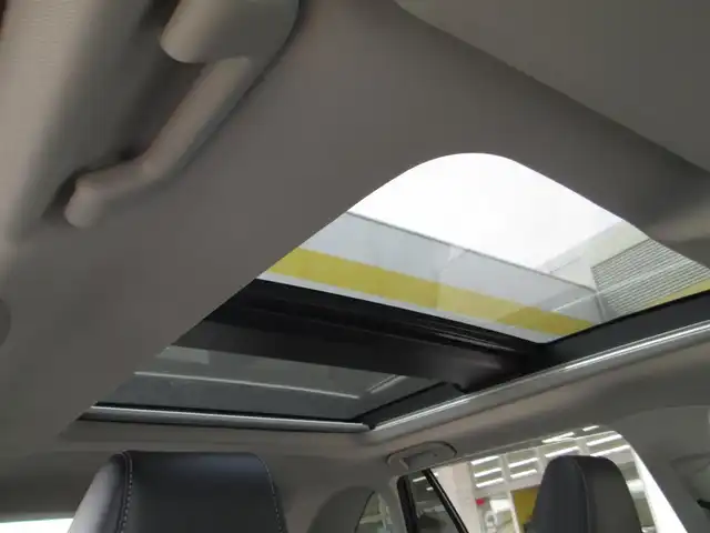 トヨタ ＲＡＶ４ G Zパッケージ 千葉県 2021(令3)年 3.7万km アティチュードブラックマイカ モデリスタエアロ＆OPオーバーフェンダー/アルパイン９型ナビ、フルセグTV/バックカメラ/デジタルインナーミラー/サンルーフ/黒レザーシート/シートヒーター/パワーシート/LEDヘッドライト&LEDフォグ/純正19インチアルミホイール/車高調（純正足回り車載）/プリクラッシュセーフティ/LTA/BSM/パワーバックドア/革巻きステアリング/ステアリングヒーター/ナビ連動ドライブレコーダー(前後)/ビルトインETC/保証書/取扱説明書/スペアキー