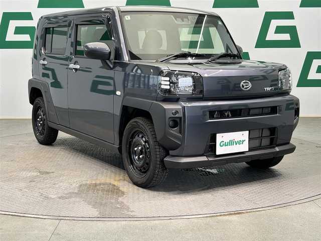 ダイハツ タフト X ターボ 鹿児島県 2024(令6)年 1万km クロムグレーメタリック スマートアシスト/スカイフィールトップ/アイドリングストップ/純正メモリナビ【NMZN-Z73DS】/（CD/フルセグ/Bluetooth/SD）/バックカメラ/純正ナビ連動型前方ドライブレコーダー/ステアリングリモコン/電動パーキングブレーキ/ブレーキホールド/HDMI端子/純正LEDヘッドライト/オートライト/ヘッドライトレベライザー/電動格納ドアミラー/純正フロアマット/純正ドアバイザー