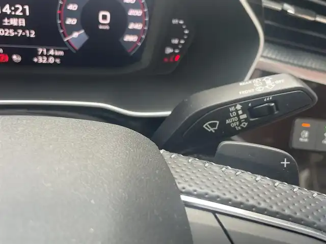 アウディ Ｑ３ SB 35TFSI Sライン 愛知県 2020(令2)年 2.1万km 白 メモリナビ　/フルセグテレビ　/バックカメラ　/全方位カメラ　/アダプティブクルーズコントロール　/ビルトインETC /パワーバックドア　/シートヒーター　/革シート　/パワーシート　/パドルシフト　/LEDヘッド　/パワーバックドア