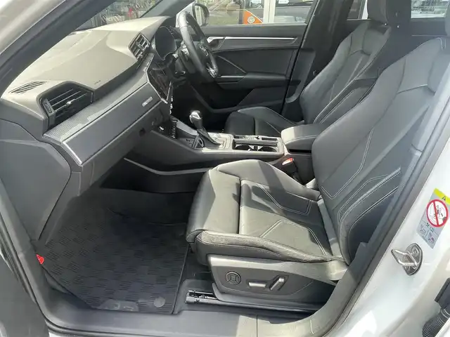 アウディ Ｑ３ SB 35TFSI Sライン 愛知県 2020(令2)年 2.1万km 白 メモリナビ　/フルセグテレビ　/バックカメラ　/全方位カメラ　/アダプティブクルーズコントロール　/ビルトインETC /パワーバックドア　/シートヒーター　/革シート　/パワーシート　/パドルシフト　/LEDヘッド　/パワーバックドア