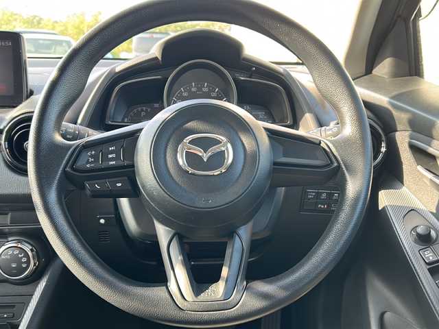 マツダ マツダ２ 15S スマートエディション 千葉県 2020(令2)年 4.3万km エターナルブルーマイカ 純正ナビ　ＴＶ　ＤＶＤ　ＵＳＢ　アラウンドビューモニター　ＭＴモード付ＡＴ　スマートキー　純正フロアマット　横滑り防止機能　レーンキープアシスト　前後ドラレコ　前後コーナーセンサー　ＬＥＤライト