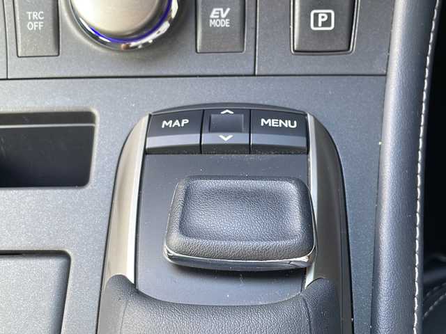 レクサス ＣＴ 200h Fスポーツ 大阪府 2018(平30)年 5.4万km ブラック 純正10.3インチSDナビ/（CD/DVD/AUX/SD/BT）/バックカメラ/ハーフレザーシート/前席シートヒーター/前席パワーシート/ステアリングヒーター/ドライブレコーダー/ETC/クルーズコントロール（追従走行有）/衝突被害軽減システム/レーンキープアシスト/コーナーセンサー/オートマチックハイビーム/純正LEDヘッドライト/純正フロアマット/カーテンエアバッグレーム