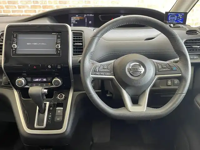 日産 セレナ ハイウェイスター 岩手県 2016(平28)年 7.7万km ダイヤモンドブラック ４WD/プロパイロット/アラウンドビューモニター/ハンズフリーパワースライドドア/セーフティパックB/インテリジェントルームミラー/パーキングアシスト/エマージェンシーブレーキ/レーンキープアシスト/前後ソナー/横滑り防止装置/アイドリングストップ/ロールサンシェード/リヤオートエアコン/オートブレーキホールド/純正ナビ/フルセグTV/ドライブレコーダー/ETC/LEDヘッドライト/純正15インチアルミホイール