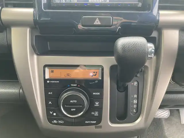 スズキ ハスラー Jスタイル Ⅲ 静岡県 2018(平30)年 9万km アーバンブラウンパールメタリック/スチールシルバー2トーン (株)IDOMが運営する【じしゃロン焼津店】の自社ローン専用車両になります。こちらは現金またはオートローンご利用時の価格です。自社ローンご希望の方は別途その旨お申付け下さい /社外ＳＤナビ/（フルセグＴＶ/Ｂｌｕｅｔｏｏｔｈ接続/ＣＤ/ＤＶＤ）/デュアルカメラブレーキサポート/車線逸脱警報/バックカメラ/ＥＴＣ/プッシュスタート＆スマートキー/ＨＩＤヘッドライト/オートライト