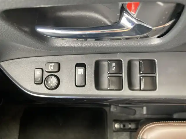 スズキ ハスラー Jスタイル Ⅲ 静岡県 2018(平30)年 9万km アーバンブラウンパールメタリック/スチールシルバー2トーン (株)IDOMが運営する【じしゃロン焼津店】の自社ローン専用車両になります。こちらは現金またはオートローンご利用時の価格です。自社ローンご希望の方は別途その旨お申付け下さい /社外ＳＤナビ/（フルセグＴＶ/Ｂｌｕｅｔｏｏｔｈ接続/ＣＤ/ＤＶＤ）/デュアルカメラブレーキサポート/車線逸脱警報/バックカメラ/ＥＴＣ/プッシュスタート＆スマートキー/ＨＩＤヘッドライト/オートライト