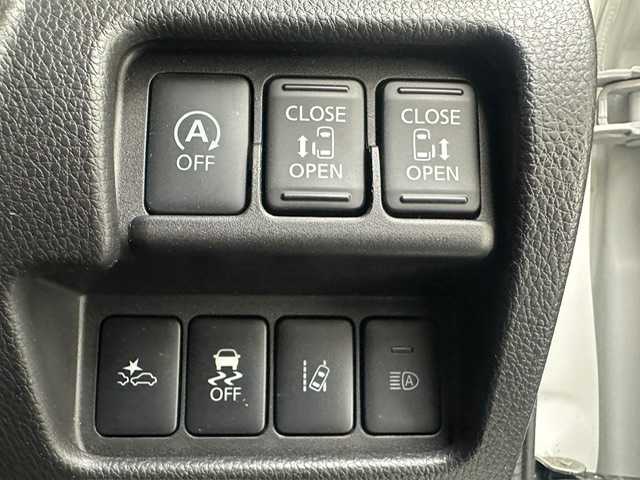 日産 デイズ ルークス ハイウェイスター Gターボ 兵庫県 2018(平30)年 6.1万km ホワイトパール ・純正SDナビ/・CD/DVD/SD/BT/フルセグTV/・アラウンドビューモニター/・ETC/・前方ドライブレコーダー/・LEDヘッドライト/・LEDフォグランプ/・オートライト/・オートハイビーム/・衝突軽減ブレーキ/・車線逸脱警報/・オートクルーズコントロール/・純正15インチアルミホイール/・両側パワースライドドア /・アイドリングストップ/・純正フロアマット/・純正ドアバイザー/・スマートキー/・プッシュスタート