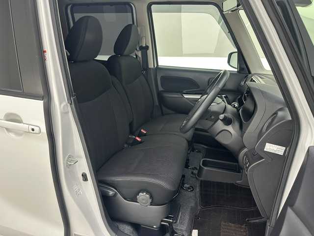 日産 デイズ ルークス ハイウェイスター Gターボ 兵庫県 2018(平30)年 6.1万km ホワイトパール ・純正SDナビ/・CD/DVD/SD/BT/フルセグTV/・アラウンドビューモニター/・ETC/・前方ドライブレコーダー/・LEDヘッドライト/・LEDフォグランプ/・オートライト/・オートハイビーム/・衝突軽減ブレーキ/・車線逸脱警報/・オートクルーズコントロール/・純正15インチアルミホイール/・両側パワースライドドア /・アイドリングストップ/・純正フロアマット/・純正ドアバイザー/・スマートキー/・プッシュスタート