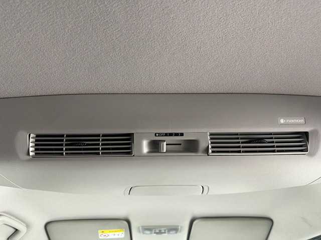 日産 デイズ ルークス ハイウェイスター Gターボ 兵庫県 2018(平30)年 6.1万km ホワイトパール ・純正SDナビ/・CD/DVD/SD/BT/フルセグTV/・アラウンドビューモニター/・ETC/・前方ドライブレコーダー/・LEDヘッドライト/・LEDフォグランプ/・オートライト/・オートハイビーム/・衝突軽減ブレーキ/・車線逸脱警報/・オートクルーズコントロール/・純正15インチアルミホイール/・両側パワースライドドア /・アイドリングストップ/・純正フロアマット/・純正ドアバイザー/・スマートキー/・プッシュスタート