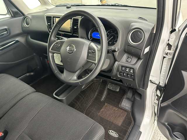 日産 デイズ ルークス ハイウェイスター Gターボ 兵庫県 2018(平30)年 6.1万km ホワイトパール ・純正SDナビ/・CD/DVD/SD/BT/フルセグTV/・アラウンドビューモニター/・ETC/・前方ドライブレコーダー/・LEDヘッドライト/・LEDフォグランプ/・オートライト/・オートハイビーム/・衝突軽減ブレーキ/・車線逸脱警報/・オートクルーズコントロール/・純正15インチアルミホイール/・両側パワースライドドア /・アイドリングストップ/・純正フロアマット/・純正ドアバイザー/・スマートキー/・プッシュスタート