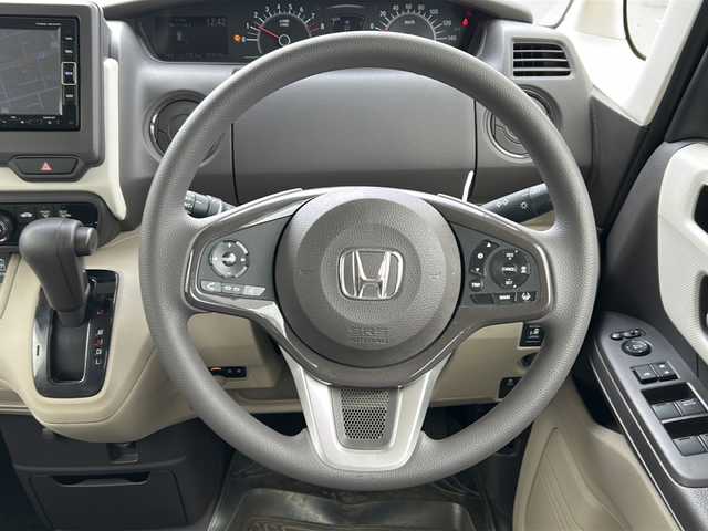 ホンダ Ｎ ＢＯＸ G L ホンダセンシング 秋田県 2017(平29)年 1.3万km プレミアムイエローパールⅡ 純正メモリナビ/純正BT、CD、DVD、TV/両側パワースライドドア/前後ドライブレコーダー/バックカメラ/コーナーセンサー/社外14インチAW/４WD